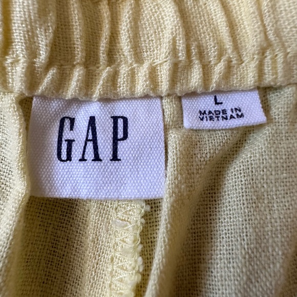 Women’s Gap Size L Yellow Draw String Linen Blend Shorts - Picture 3 of 4